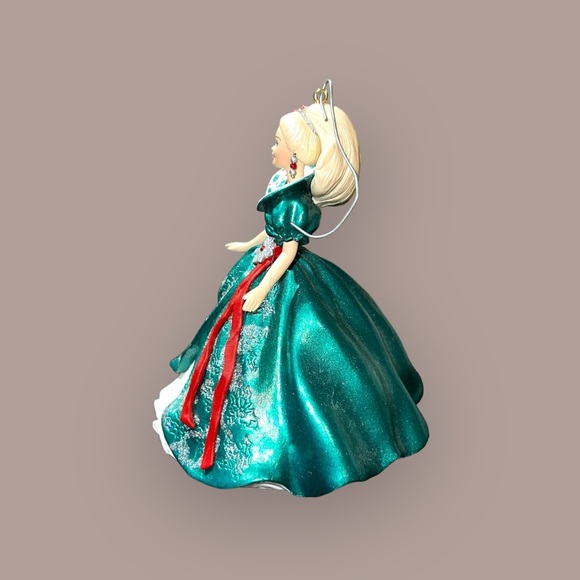 1995 Holiday Barbie Collector Series Ornament - Picture 3 of 9